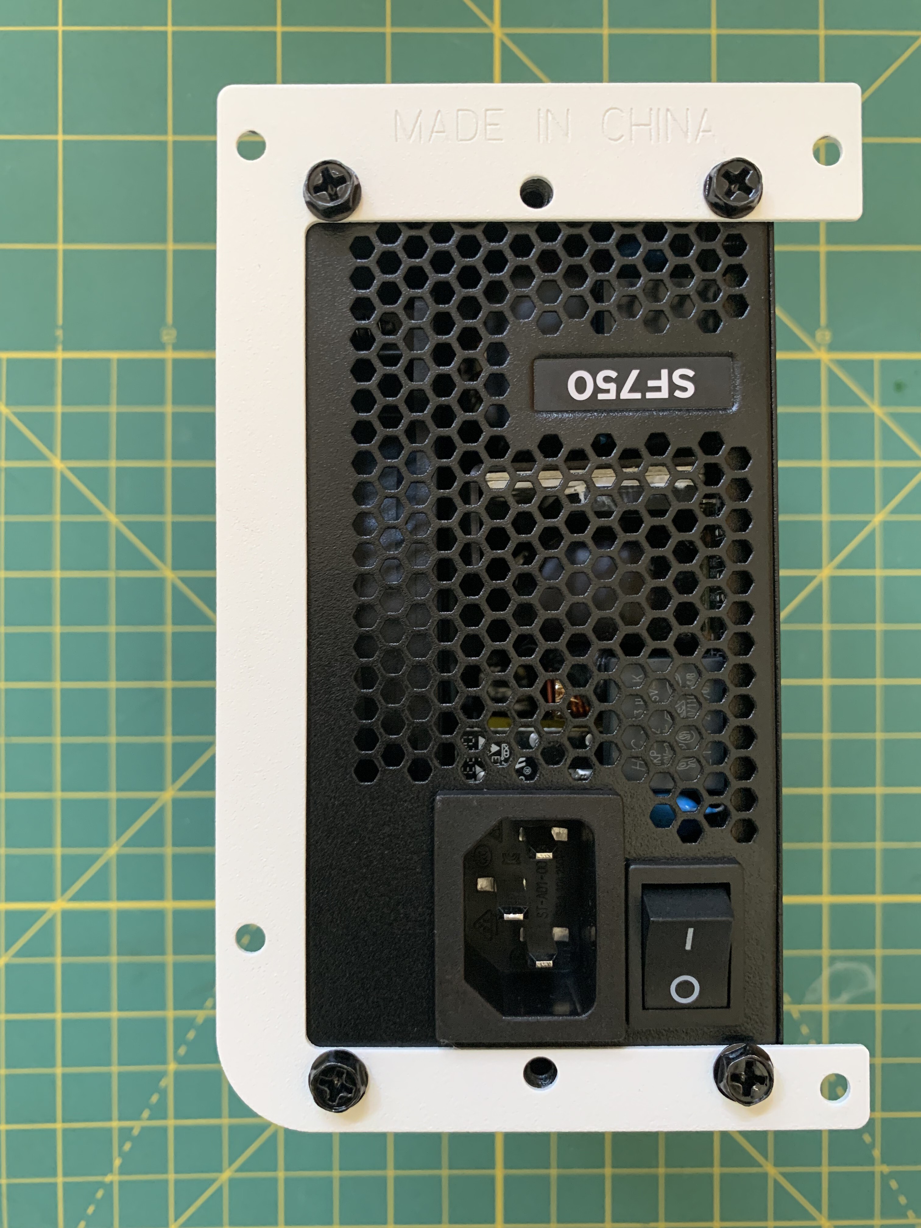 Power supply case bracket